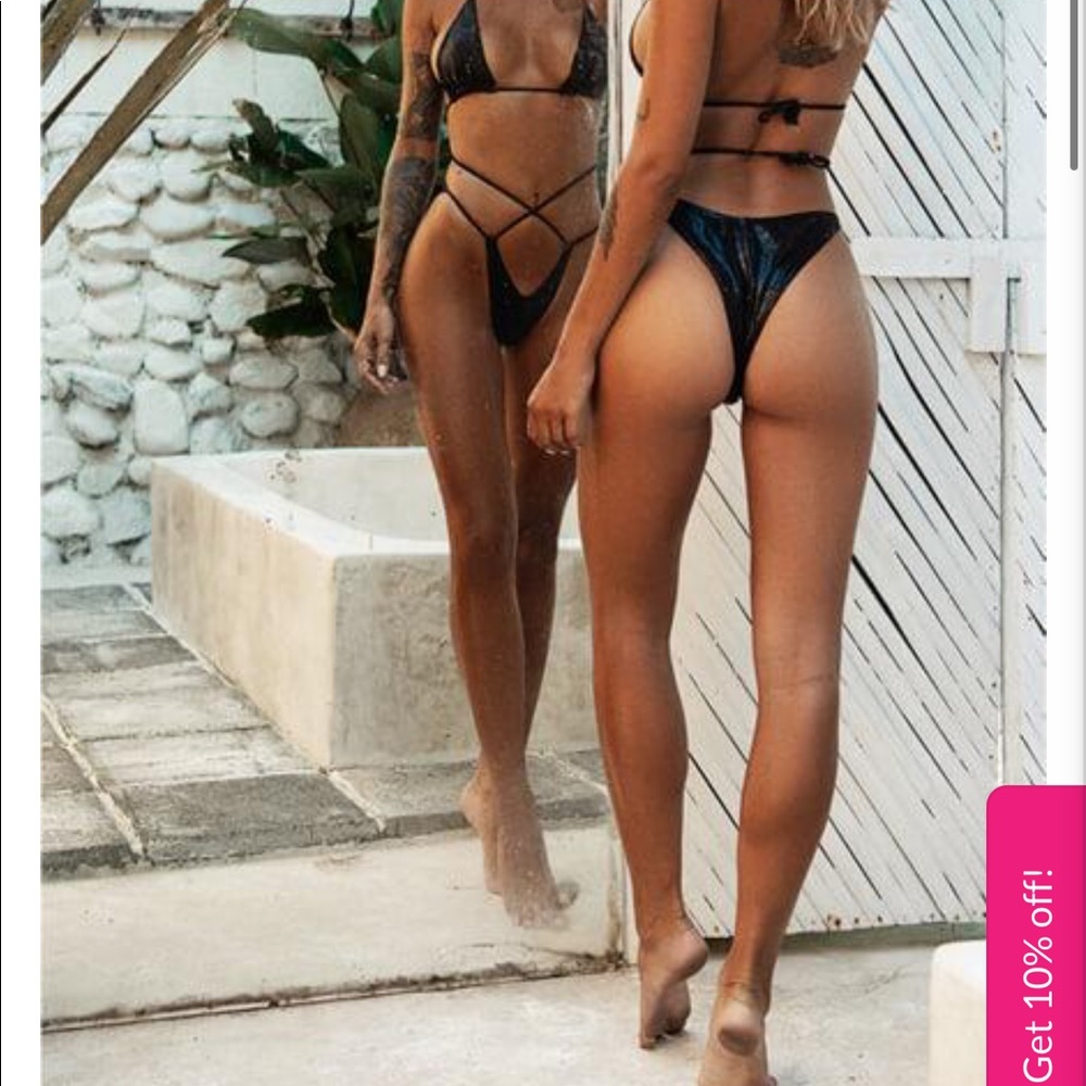 Black Bikini - image 2